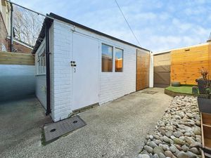 Photo 14- click for photo gallery